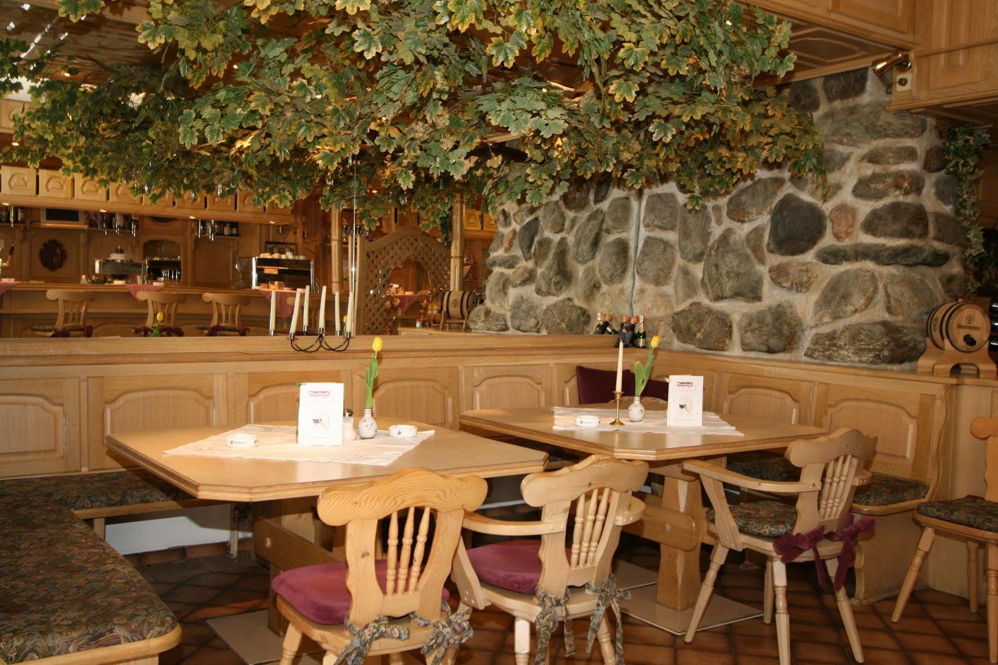 Scharfegger'S Raxalpenhof - Zuhause Am Land Hotel Reichenau Exterior photo